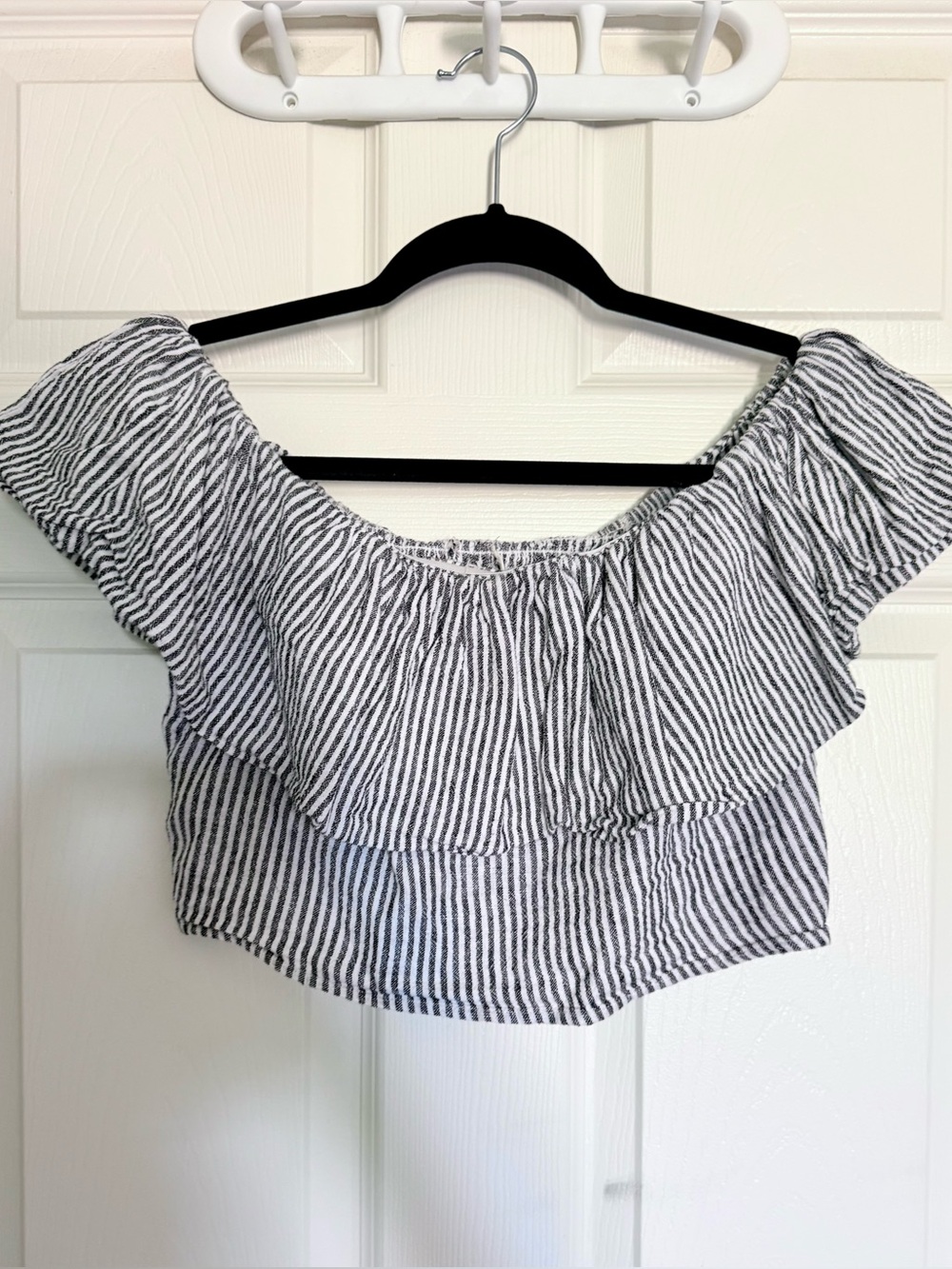 Striped Off-Shoulder Ruffle Crop Top - Black & White